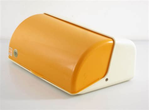 Seventies vintage Curver plastic bread bin | BDF