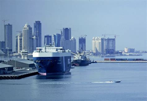 Qatar plans to award three tenders for $7.4bn port - Construction Week Online