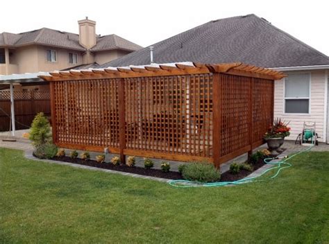 Fence screening ideas and tips for privacy in the garden