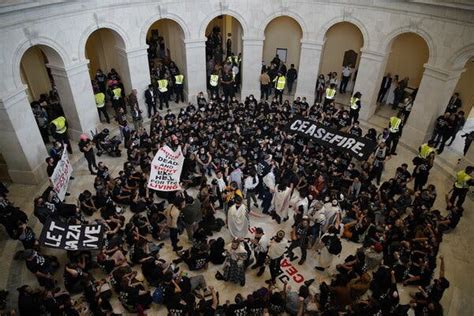 300 Arrested on Capitol Hill in Call for Cease-Fire in Israel-Hamas War ...