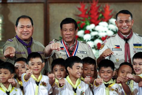 Pres. Duterte welcomes KAB Scouts to Malacañang | Photos | Philippine News Agency