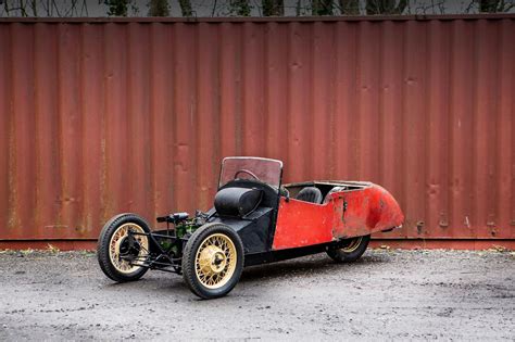 An Affordable Morgan Three-Wheeler - This Morgan F4 Project Car Is ...