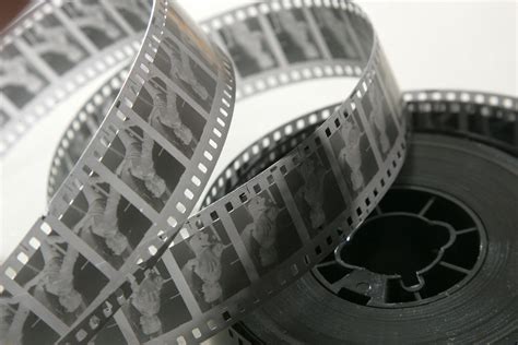 Cách gắn film máy ảnh 35mm không phải ai cũng biết - Review Máy Ảnh