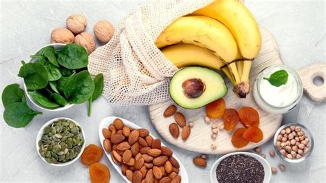 8 Magnesium-Rich Foods, According To Experts – Forbes Health