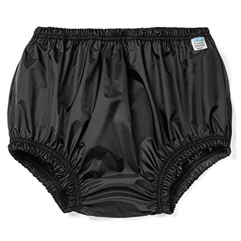 6 Best Incontinence Briefs for Senior Men | AlzheimersLab