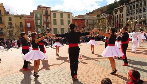 La Sardana · katalanische Traditionen · Das BCN Magazin