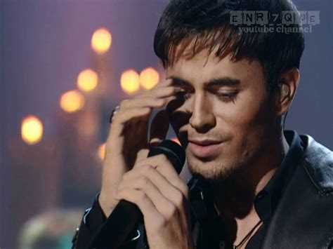 Enrique Iglesias - Hero (LIVE, 1st ever) Chords - Chordify