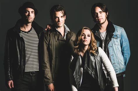 Halestorm Tease 'Very Rock' New Album, Celebrate Philly's Super Bowl ...