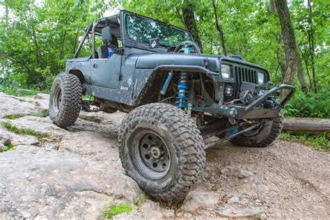 Aaron Bauer’s YJ Jeep Wrangler on 37s wheels Rausch Creek Off Road Park ...