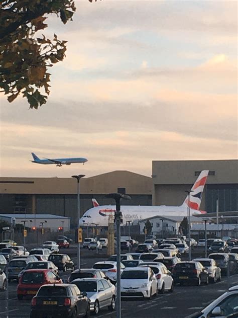 Plane spotting at heathrow : r/aviation