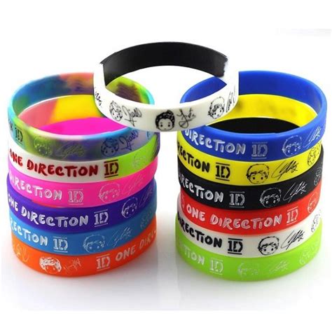 Order silicone wristbands | With your logo! | PrintSimple