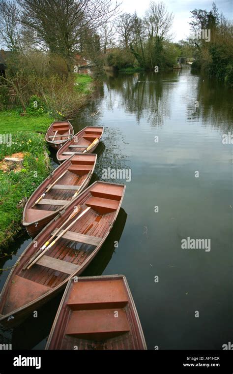 Boats river stour Constable country Suffolk UK Stock Photo - Alamy