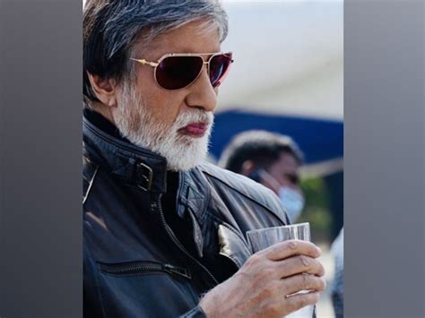 Amitabh Bachchan looks dapper, relishes lemonade on 'MayDay' sets