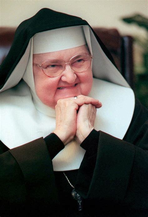 Mother Angelica, Founder of Catholic Network EWTN, Dies at 92