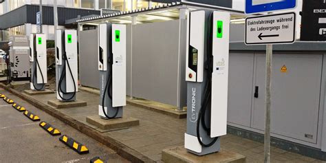 Another 'ultra-fast' electric vehicle charging network is coming to ...