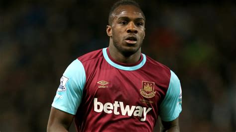 Michail Antonio extends West Ham stay until 2020 - Football - Eurosport