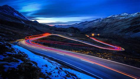 Light trails - Long Exposure Photography - backiee