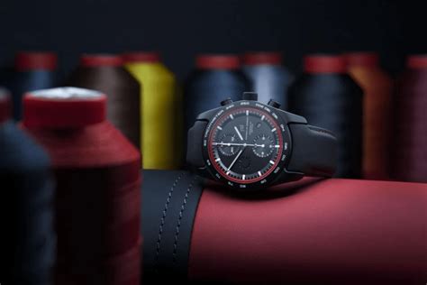 Porsche Design’s new customizable watch offers over 1.5 million ...