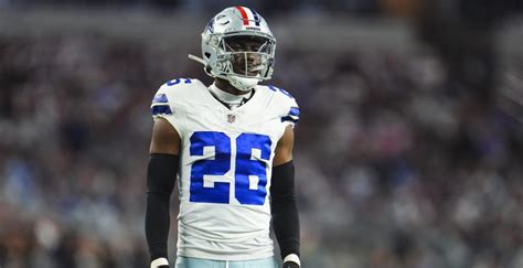 Cowboys DB DaRon Bland Ties NFL Record With 4th Pick-Six