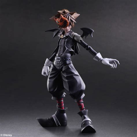 Play Arts Kai Kingdom Hearts II Halloween Town Sora - The Toyark - News