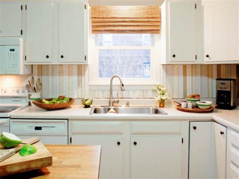 17 Cool & Cheap DIY Kitchen Backsplash Ideas To Revive Your Kitchen