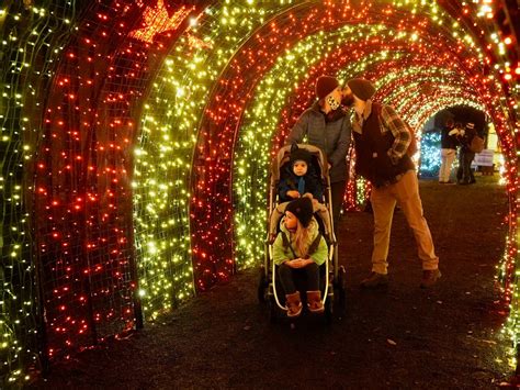 Silverton Christmas Market lights up the Oregon Garden Resort – Here is Oregon - hereisoregon.com