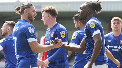 Ipswich Town fans have high hopes for new season - BBC News