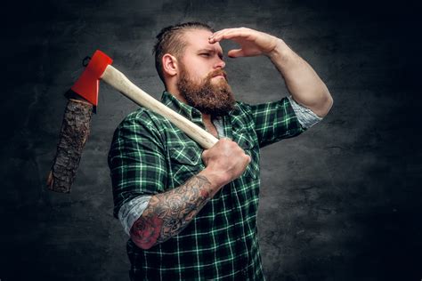 How to be Good at Axe Throwing? The Answer is Simple! - Lumber Jack's ...