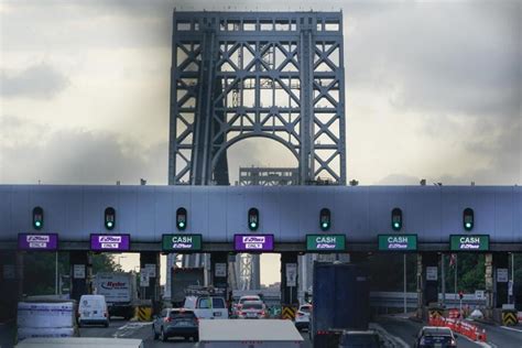 Goodbye to cash tolls, and some notorious history, at George Washington Bridge