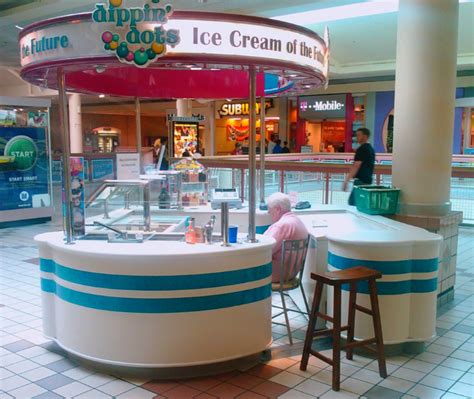 16 Mall Food Court Restaurants You Were Obsessed With As A Teen | Mall food court, Food court, Mall