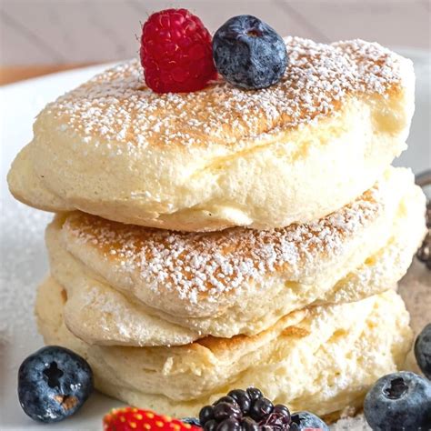 Fluffy Japanese Soufflé Pancakes - Top Recipes