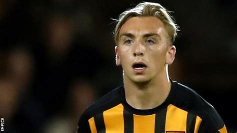 Jarrod Bowen: Hull City forward signs new contract until 2020 - BBC Sport