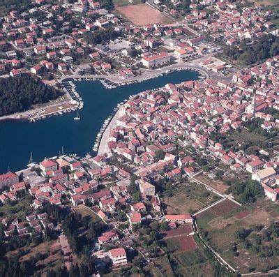 STARI GRAD CROATIA STARI GRAD HOTELS STARI GRAD APARTMENTS STARI GRAD ...