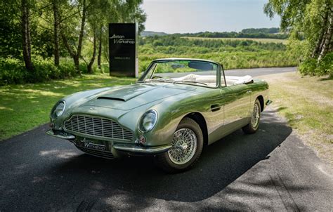 1967 Aston Martin DB6 Volante to Vantage Specifications AW140423