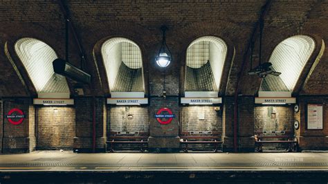 Baker Street station with Sigma 16mm F/1.4 – Kalpachev photography