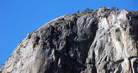 El Capitan Granite (mid-Cretaceous, 103 Ma; El Capitan, Yosemite Valley ...