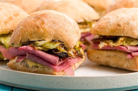 Corned Beef and Cabbage Sliders | Recipe | Corn beef and cabbage, Irish recipes, Corned beef