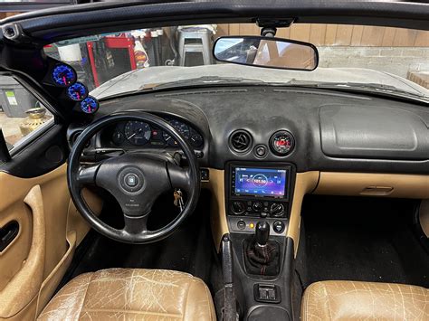 Miata has an interior again! : r/Miata