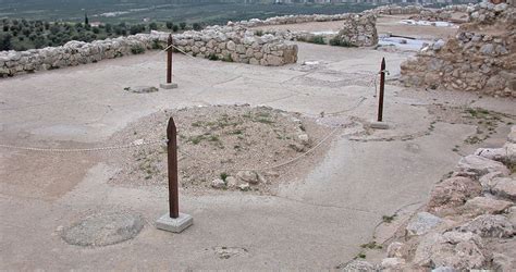 Mycenaean Palace Unearthed In Greece - New Historian