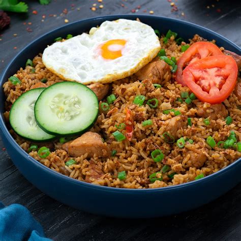 Nasi Goreng Recipe (Indonesian Fried Rice) - inside.pub