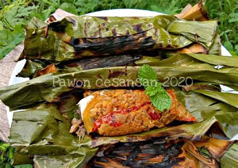 Resep Pepesan Ikan Pindang (tanpa tulang) oleh Pawon Cesansan - Cookpad