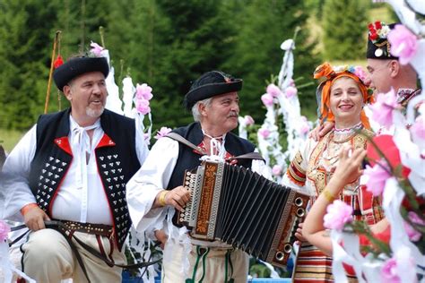 6-Day Tour from Bratislava: Slovak Folk Traditions 2023