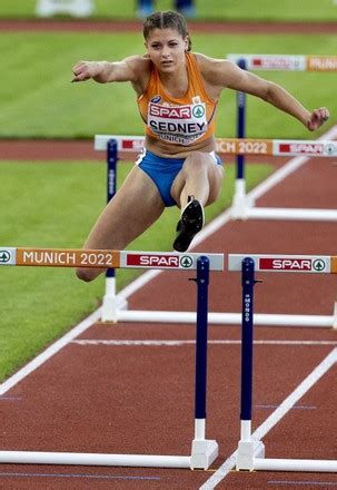 2,000 100 meter hurdles Stock Pictures, Editorial Images and Stock Photos | Shutterstock