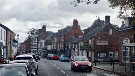 High Street, Tarporley © Richard Webb cc-by-sa/2.0 :: Geograph Britain ...