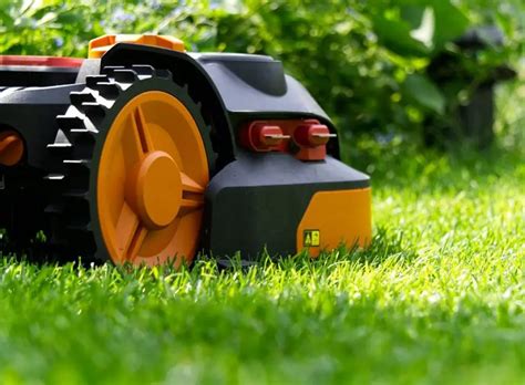 Best Robot Lawn Mowers – With & Without Perimeter Wires