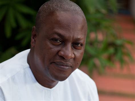 Render an unqualified apology to Otumfuo if you want peace – Mahama warned - Sankofa Radio ...