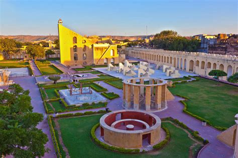 Jantar Mantar Jaipur: Guide To The World's Largest Sundial