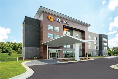 La Quinta Inn & Suites by Wyndham Opelika Auburn | Opelika, AL Hotels