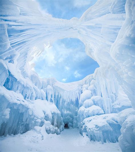 Ice Castles in Silverthorne, Colorado | 1000 Lonely Places