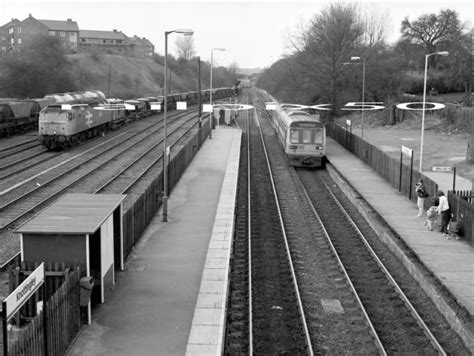 ORIGINAL LARGER RAILWAY NEGATIVE Knottingley station Loco 47370 & Pacer DMU 1993 £4.99 - PicClick UK